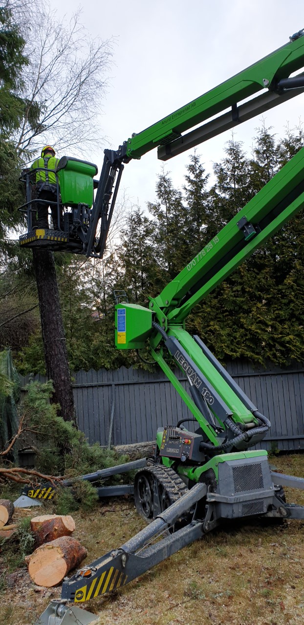 Grön skylift i arbete